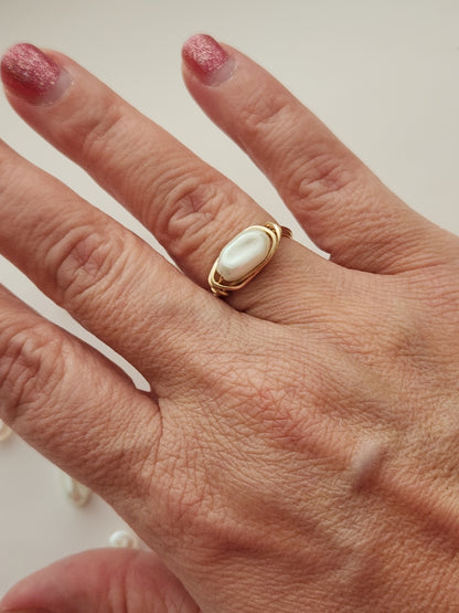 Oblong Pearl Ring 14k gold-filled 🌊 Ocean Vibes